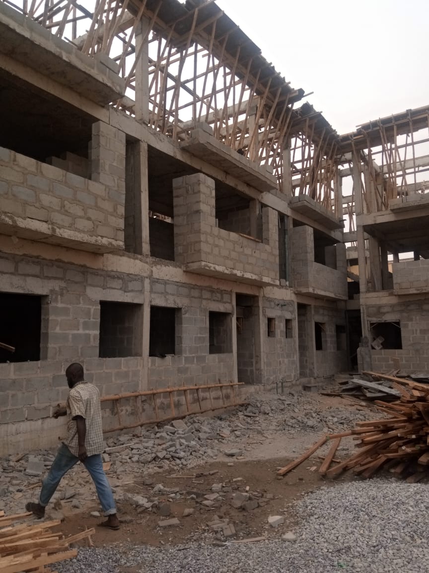 Top construction company in Nigeria supervising a multi-storey building project